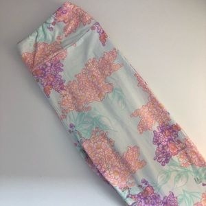 LuLaRoe One Size Flower Leggings